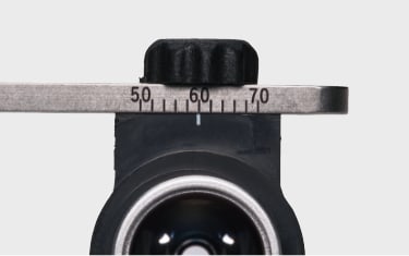 メモリ付きのルーペバーでPD調整が可能